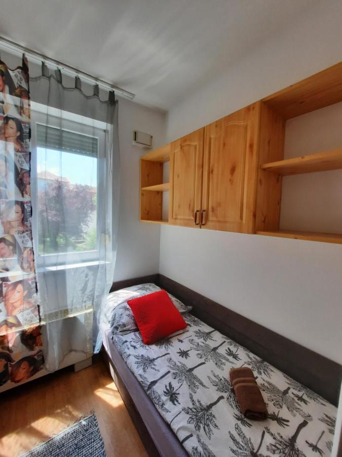 Crazy Frog Gambrinusz Ii. Apartamento Hajdúszoboszló Exterior foto