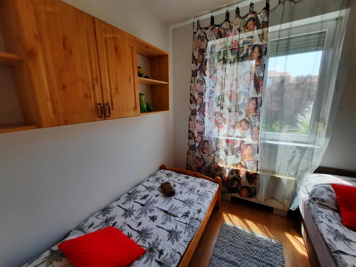 Crazy Frog Gambrinusz Ii. Apartamento Hajdúszoboszló Exterior foto